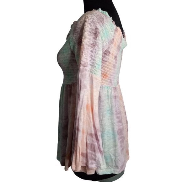 Torrid Size 0 L 12 Top Baby Doll Off Shoulder Tie Dye Smocked Bell Sleeves Knit - Picture 3 of 10